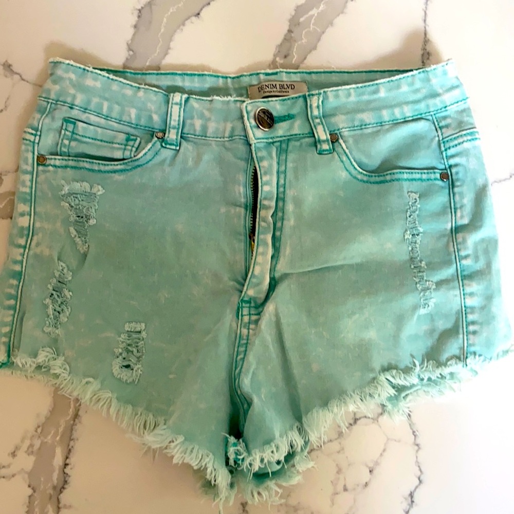 Soft denim shorts stretch